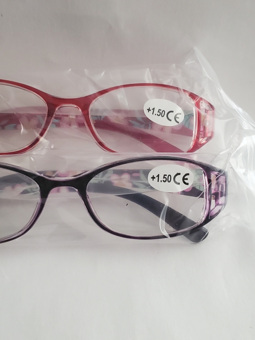 Reading Glasses - Purple Frame +1.50 (2pair)